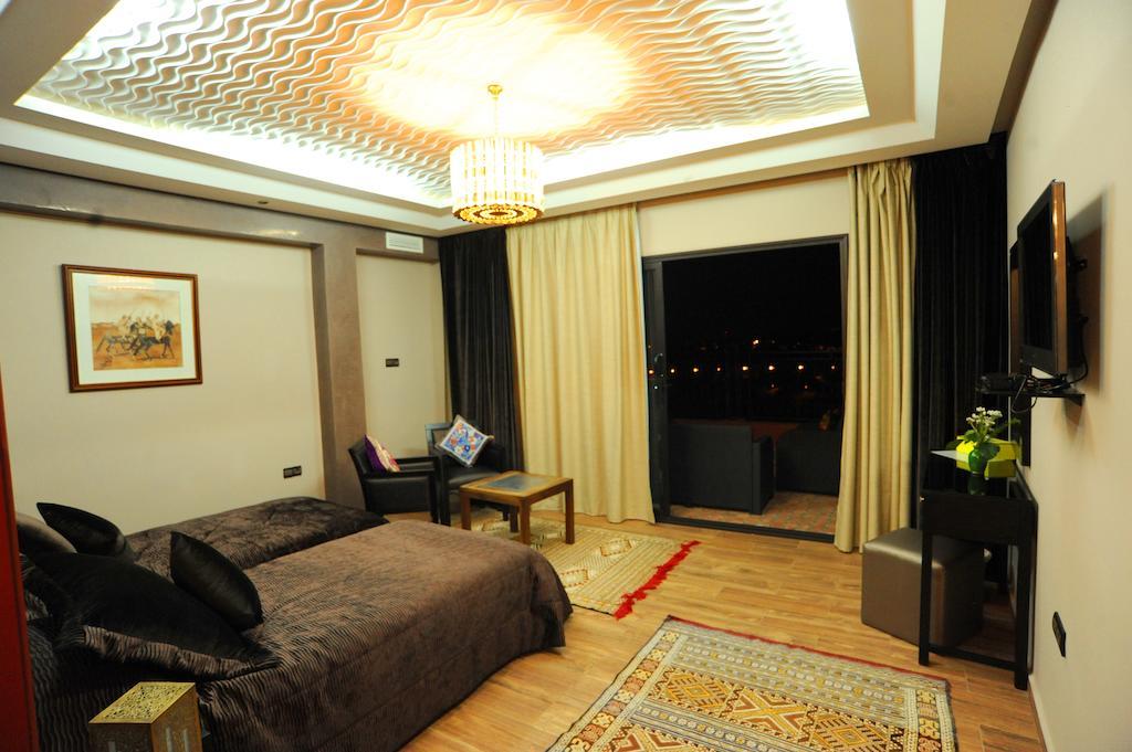 Hotel Collier De La Colombe Meknès Camera foto