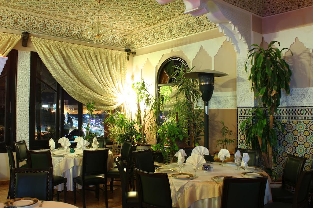 Hotel Collier De La Colombe Meknès Esterno foto