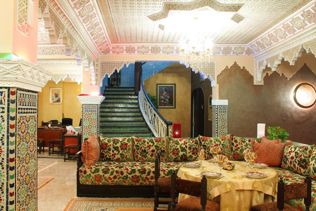 Hotel Collier De La Colombe Meknès Esterno foto